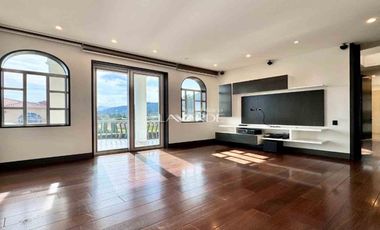 Moderna Casa con terraza en el exclusivo conjunto Guarigua, Cajicá