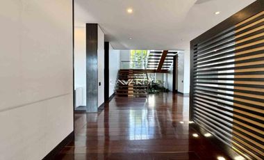 Moderna Casa con terraza en el exclusivo conjunto Guarigua, Cajicá