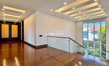 Moderna Casa con terraza en el exclusivo conjunto Guarigua, Cajicá