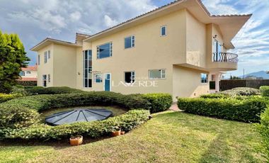 Moderna Casa con terraza en el exclusivo conjunto Guarigua, Cajicá