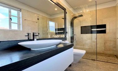 Moderna Casa con terraza en el exclusivo conjunto Guarigua, Cajicá