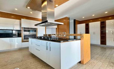 Moderna Casa con terraza en el exclusivo conjunto Guarigua, Cajicá