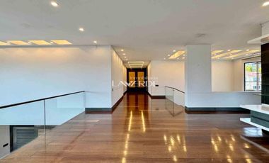 Moderna Casa con terraza en el exclusivo conjunto Guarigua, Cajicá