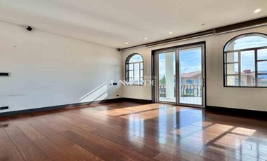 Moderna Casa con terraza en el exclusivo conjunto Guarigua, Cajicá