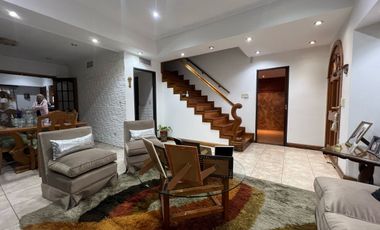 Chalet en Venta Ramos Mejia / La Matanza (A004 4629)