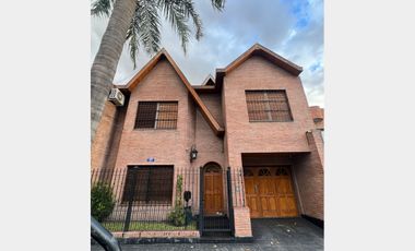 Chalet en Venta Ramos Mejia / La Matanza (A004 4629)