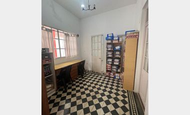 Casa  en Venta Ramos Mejia / La Matanza (A108 8051)