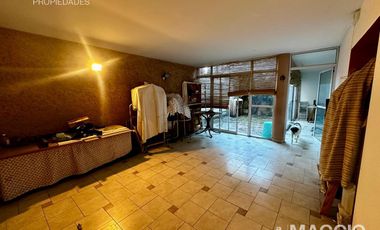 Venta Casa tipo Triplex en Villa Sarmiento