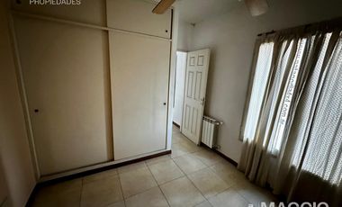 Venta Casa tipo Triplex en Villa Sarmiento