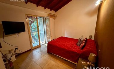 Venta Casa tipo Triplex en Villa Sarmiento