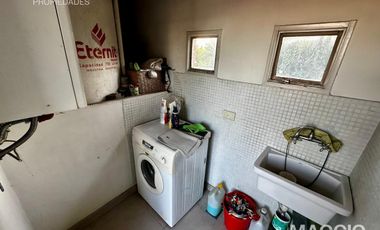 Venta Casa tipo Triplex en Villa Sarmiento