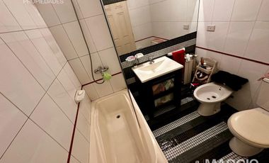 Venta Casa tipo Triplex en Villa Sarmiento