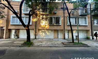 Venta Casa tipo Triplex en Villa Sarmiento