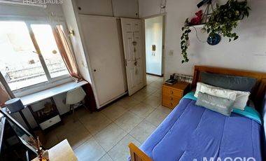Venta Casa tipo Triplex en Villa Sarmiento