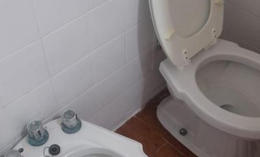 Casa en lote grande con piscina