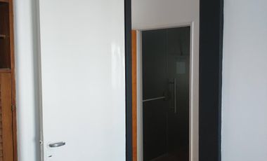 Oficina de 3 ambientes con baño privado  en Monserrat