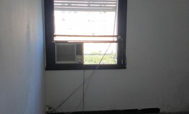 Oficina de 3 ambientes con baño privado  en Monserrat