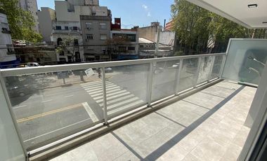 Av San Martin 1700, Pont Bleu, Depto 2 Amb C/Balcón y Cochera,Al Frente, A Estrenar, Villa Crespo