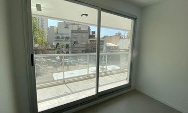 Av San Martin 1700, Pont Bleu, Depto 2 Amb C/Balcón y Cochera,Al Frente, A Estrenar, Villa Crespo