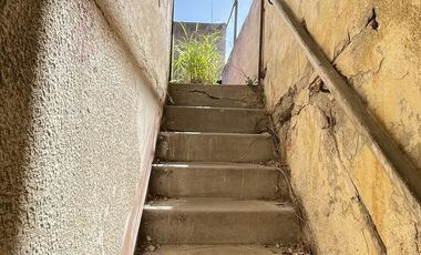 Local en venta, Montevideo e/7 y 8, Berisso