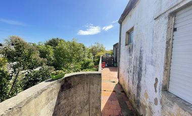 Local en venta, Montevideo e/7 y 8, Berisso