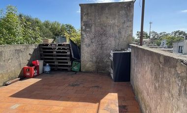 Local en venta, Montevideo e/7 y 8, Berisso