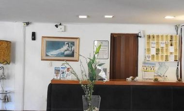 HOTEL VILLA GESELL 24 HABITACIONES BAR DESAYUNADOR -SALA DE ESTAR a 80 mts del Mar