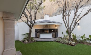 CASA EN VENTA EN RESIDENCIAL CHIPINQUE