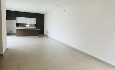 Hermosa Casa en Venta  en Altares Residencial