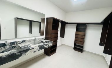 Hermosa Casa en Venta  en Altares Residencial