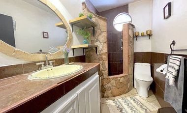 Casa con Casita en Venta en San Miguel – Vive y Renta en Excelente Ubicación