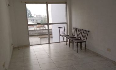 MONOAMBIENTE AL FTE ALQUILA MORON