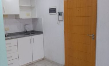 MONOAMBIENTE AL FTE ALQUILA MORON