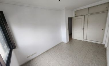 ALQUILO DEPTO 2 DOR CON COCHERA ZONA PARQUE $600.000+EXP+IMP