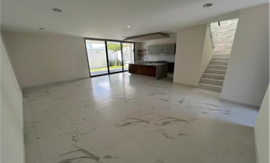 CASA EN VENTA VALLES DEL MOLINO