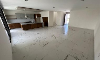 CASA EN VENTA VALLES DEL MOLINO