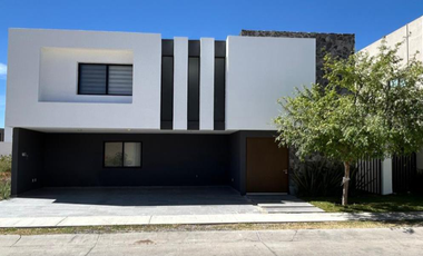 CASA EN VENTA VALLE DEL MOLINO