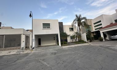 Casa en Renta zona Herradura