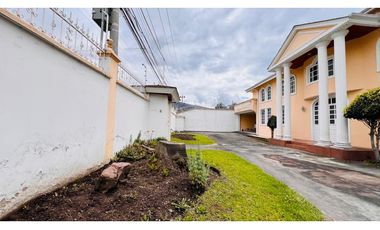 El Triangulo, Casa Comercial en Renta, 662m2, 15 Ambientes