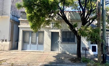 Impecable inmueble con garage y jardín - Vta Directa - OPORTUNIDAD!!!