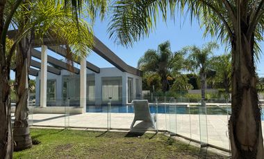 Departamento en Venta en Fontanas del Sur, 1 dormitorio, terraza y cochera. Amenities y seguridad 24 hrs