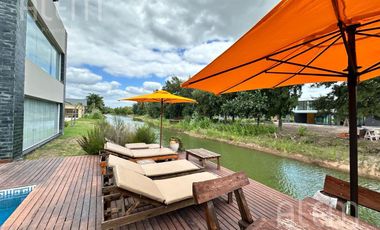 Casa en  venta en Barrio Privado San Eliseo Canning