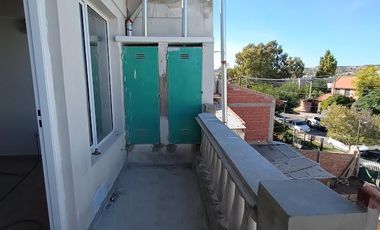 Departamento en Neuquén Capital en pozo 2do piso ideal inversión