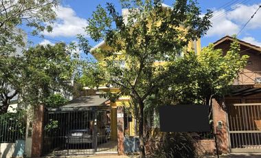 Casa en  San Isidro apta para construir edificio de 3 plantas