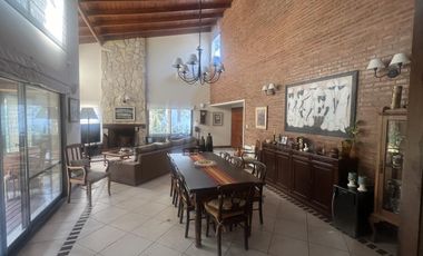 Casa en Venta -  Roldan - Barrio Privado ,  El Cielo - 4 Dormitorios- Quincho - Pileta