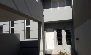 Casa en alquiler en barrio Pizzurno