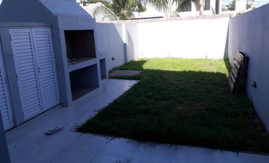 Casa en alquiler en barrio Pizzurno