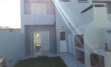 Casa en alquiler en barrio Pizzurno