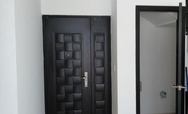 Casa en Renta en La Perla Carretera Nacional $32,000