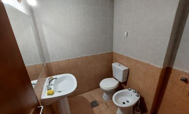 Se alquila casa/estudio centrica en Rafaela